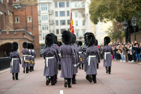 Cambiando el desfile de la Guardia, Londres — Foto de Stock