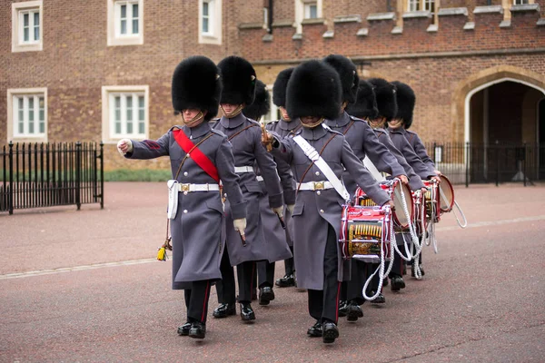 Wijzigen van de Guard parade, Londen — Stockfoto