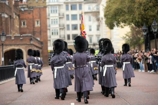 Wijzigen van de Guard parade, Londen — Stockfoto