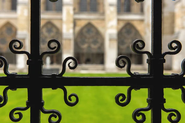 Внутренний двор Вестминстерского аббатства — стоковое фото