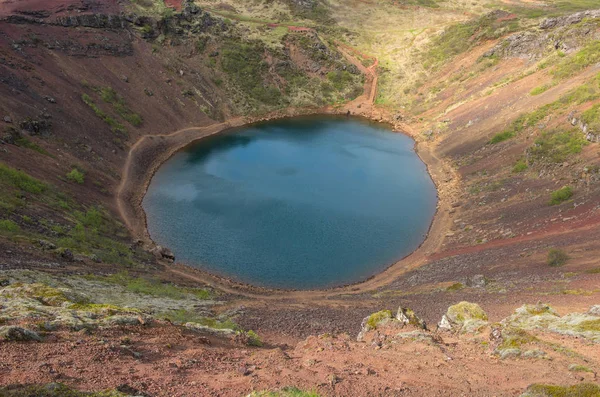 Kerid-Kratersee im Goldenen Kreis, Island — Stockfoto