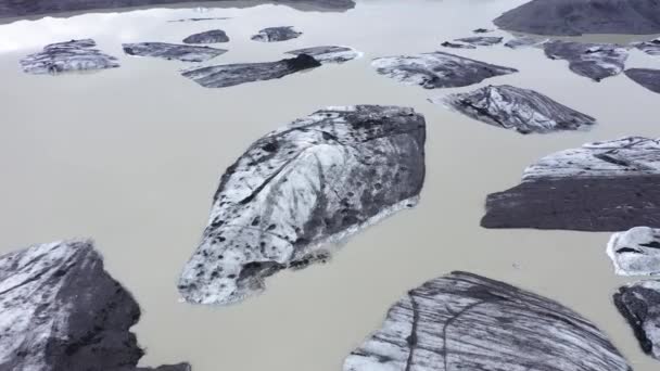 Survolant Des Icebergs Flottants Suite Fonte Glacier Vatnajokull Dans Sud — Video