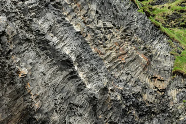 Black basalt column formation in Iceland — Stock Photo, Image