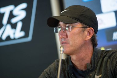 Tenis antrenörü Darren Cahill basın toplantısında