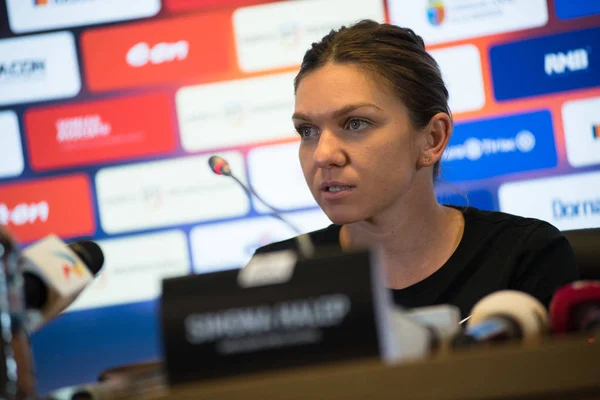 Jugadora de tenis Simona Halep durante conferencia de prensa — Foto de Stock