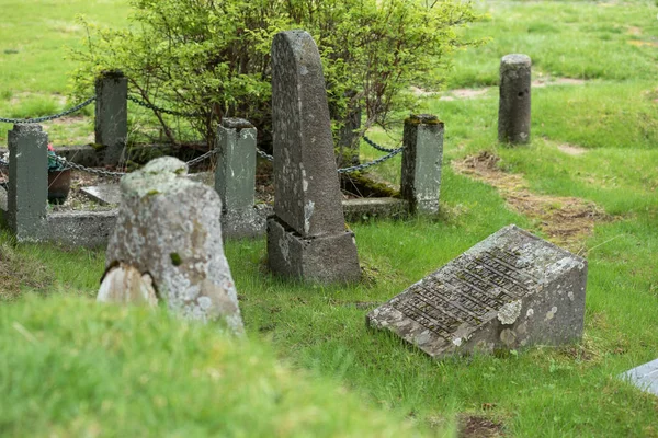 Graves na hřbitově v Thingvelliru, Island — Stock fotografie