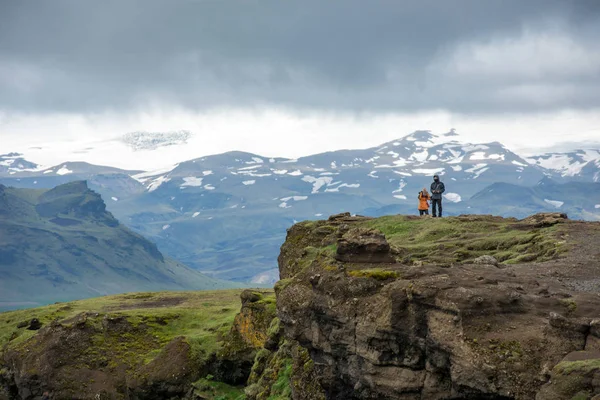 Touristische Trekking in Island — Stockfoto