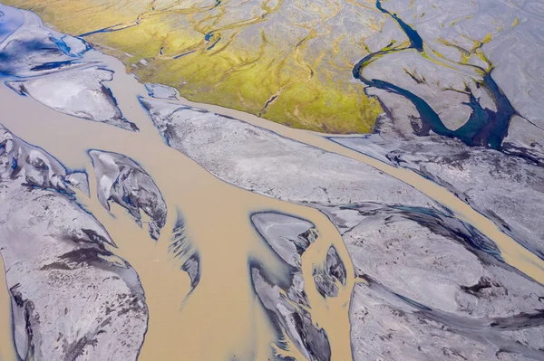 Veduta aerea drone del sistema fluviale glaciale, Islanda — Foto Stock