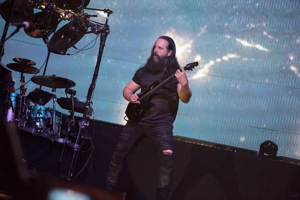 John Petrucci chitarrista dal vivo — Foto Stock
