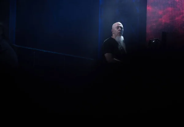 요르단 Rudess 키보드 플레이어 라이브 공연 — 스톡 사진