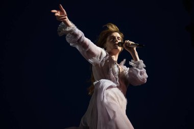 Floransa ve Makine canlı konser