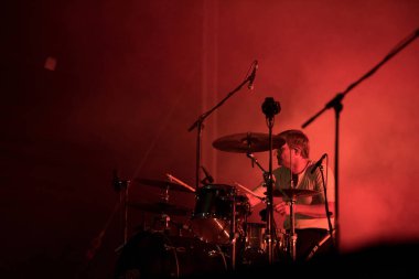 Alternatif canlı rock konseri