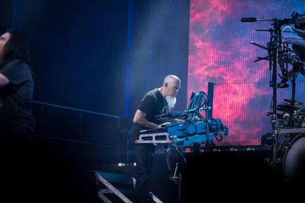 Jordan Rudess tastierista esibendosi dal vivo — Foto Stock