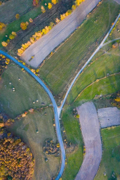 Luchtfoto van een landelijke dorps weg — Stockfoto