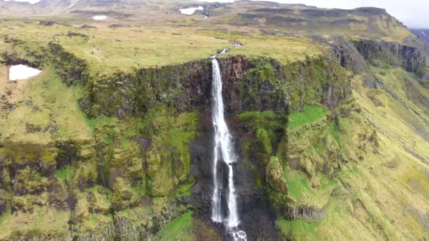 Vista Aérea Ángulo Alto Una Enorme Cascada Islandia Drone Video — Vídeo de stock