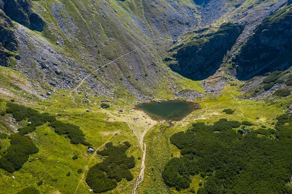 Pemandangan Drone Udara Dari Danau Iezer Pegunungan Rodnei Carpathians Timur — Stok Foto