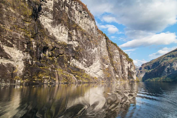 Geirangerfjord의 절벽 — 스톡 사진