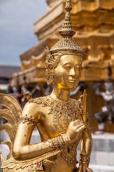 Estátua Kinnara Uma Criatura Mítica Com Parte Superior Corpo Uma — Fotografia de Stock