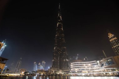 Uluslararası Dubai Kongre ve Sergi Sarayı, gece, Dubai, Birleşik Arap Emirlikleri