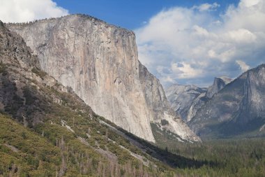 el capitan ve yarım kubbe