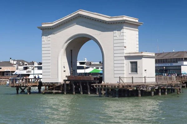 San Francisco Califórnia Agosto 2019 Pier Ferry Arch San Francisco — Fotografia de Stock