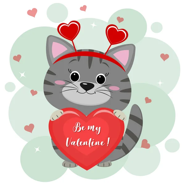 Congratulazioni per San Valentino. Un simpatico gattino grigio in un cerchietto con i cuori si siede e tiene un cuore rosso nelle zampe. Design piatto, stile cartone animato, vettore — Vettoriale Stock