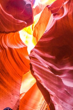 Antilop Kanyonu kumtaşı oluşumların sayfa, Arizona, ABD ünlü Navajo kabile Milli Parkı güzel manzara