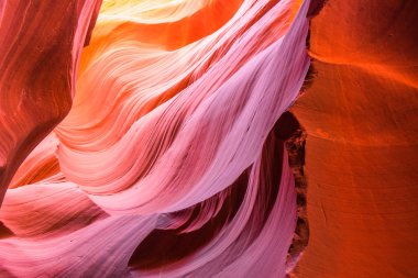 Antilop Kanyonu kumtaşı oluşumların sayfa, Arizona, ABD ünlü Navajo kabile Milli Parkı güzel manzara