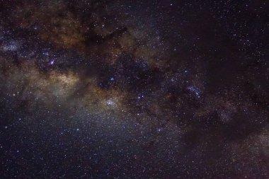 Yıldızlar ve galaksiler gökyüzü gece evreni parlak yıldız alanının siyah yıldızlı arka planı