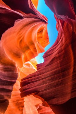 Antilop Kanyonu kumtaşı oluşumların sayfa, Arizona, ABD ünlü Navajo kabile Milli Parkı güzel manzara