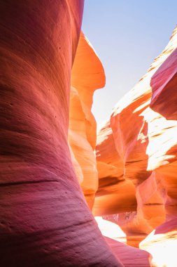 Antilop Kanyonu kumtaşı oluşumların sayfa, Arizona, ABD ünlü Navajo kabile Milli Parkı güzel manzara