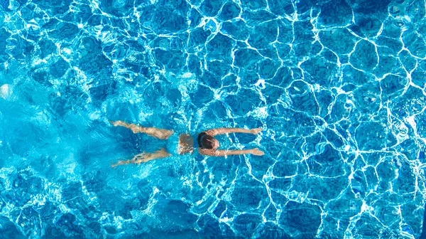 Active Girl Swimming Pool Aerial Drone View Young Woman Swims — Stock Photo, Image