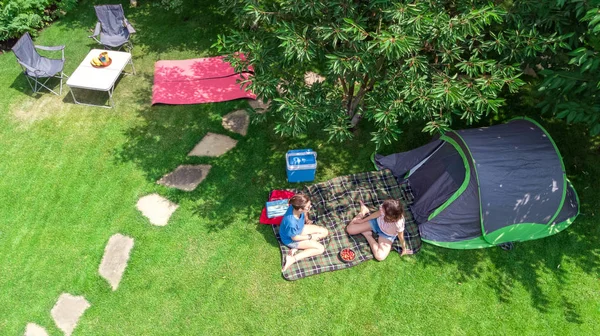 Aerial Top View Campsite Mother Daughter Having Fun Tent Camping — Stock Photo, Image