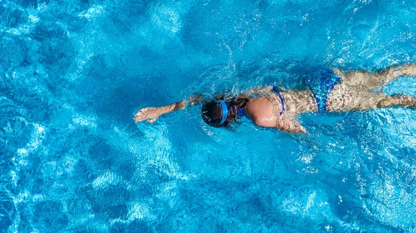 Active Girl Swimming Pool Aerial Drone View Young Woman Swims — Stock Photo, Image