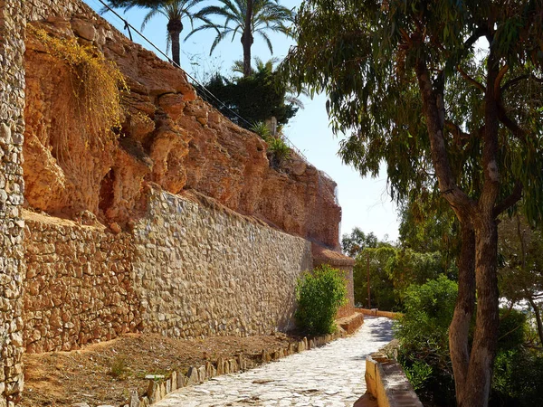 Red Metálica Malla Alambre Protección Contra Caída Rocas Una Colina —  Fotos de Stock