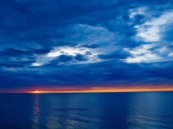 Mooie Dramatische Vol Sfeer Zonsopgang Boven Badplaats Orihuela Costa Valencia — Stockfoto