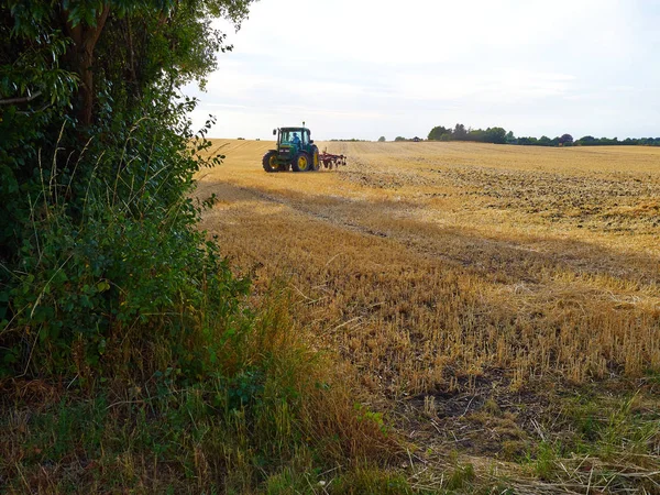 Tractor Plows Field Generic Agriculture Background Image — Stock Photo, Image