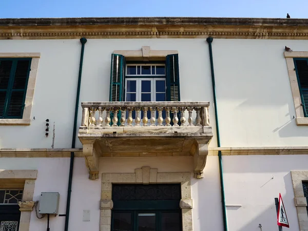 Velho Envelhecimento Casa Cidade Tradicional Limassol Chipre Cidade Imobiliária Oportunidade — Fotografia de Stock
