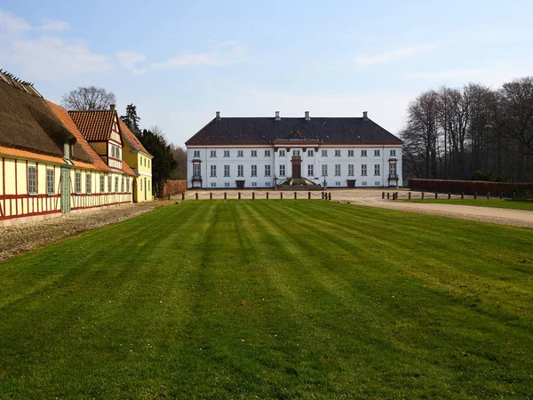 Velho estilo clássico mansão casa Fyn Funen Dinamarca — Fotografia de Stock