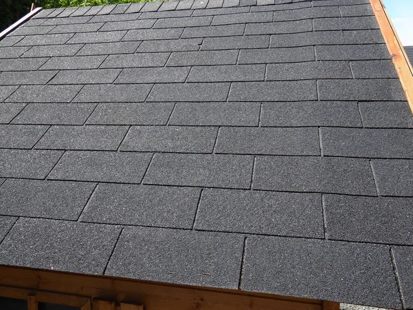 Close View Roof Black Bitumen Shingles Real Estate Construction Background — Stock Photo, Image