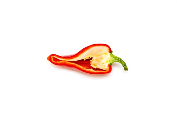 Κόκκινη πιπεριά σε λευκό φόντο. — Φωτογραφία Αρχείου