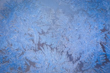 Kış buz dondurulmuş pencere izi. Doku, metin eklemek için arka plan. Yeni yıl tema. Kış. Soğuk.
