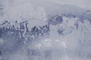 Kış buz dondurulmuş pencere izi. Doku, metin eklemek için arka plan. Yeni yıl tema. Kış. Soğuk.