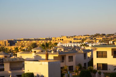 Şarm El Şeyh, Mısır - 18 Mart 2019: Bina, Concord Hotel. otelde yürüyün. Mimari ve Asya tarzında bina. Turizm ve seyahat için arka plan.