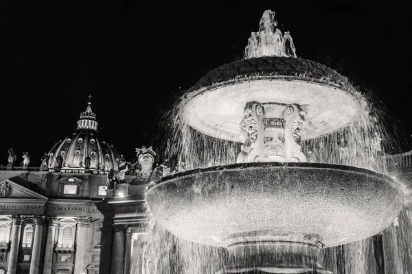 Detalle Fuente Bernini Frente Basílica San Pedro Roma Italia — Foto de Stock