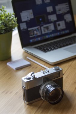 Fotoğrafçı ya da tasarımcı çalışma alanı