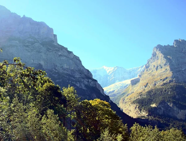 Paisagem Montanhosa Suíça — Fotografia de Stock