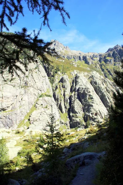 Paisagem Montanhosa Suíça — Fotografia de Stock