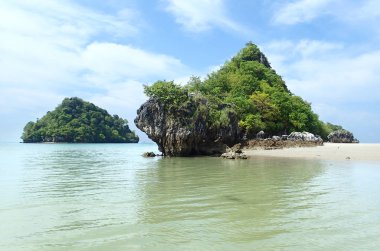 Şapka Noppharat Thara-Mu Ko Phi Phi Milli Parkı