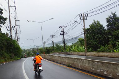 Tayland Phuket. 05/25/2017. Güneşli bir deniz yolu